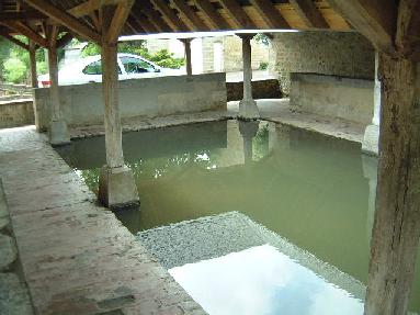 Le lavoir de Fontenay-le-Pesnel